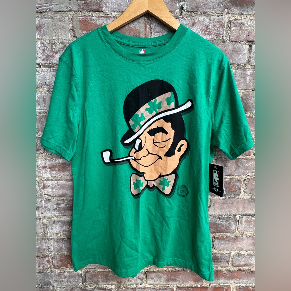 New Boston Celtics T-shirt | Mascot Lucky The Leprechaun M